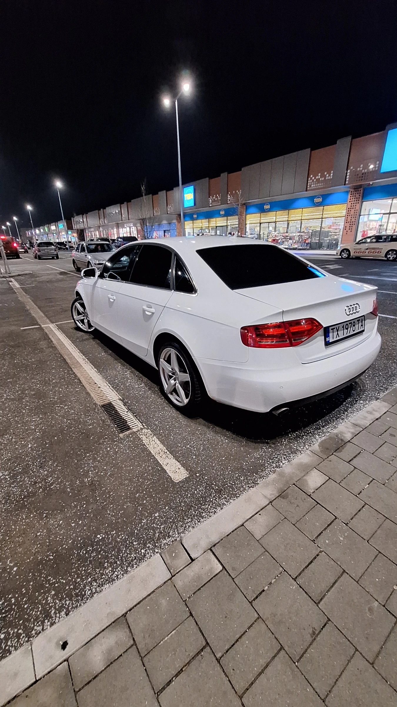 Audi A4 | Mobile.bg � ����������� 6