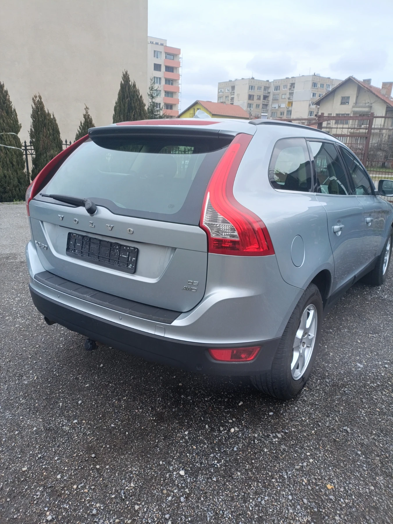 Volvo XC60 2.4d 185cv, снимка 8 - Автомобили и джипове - 53783118