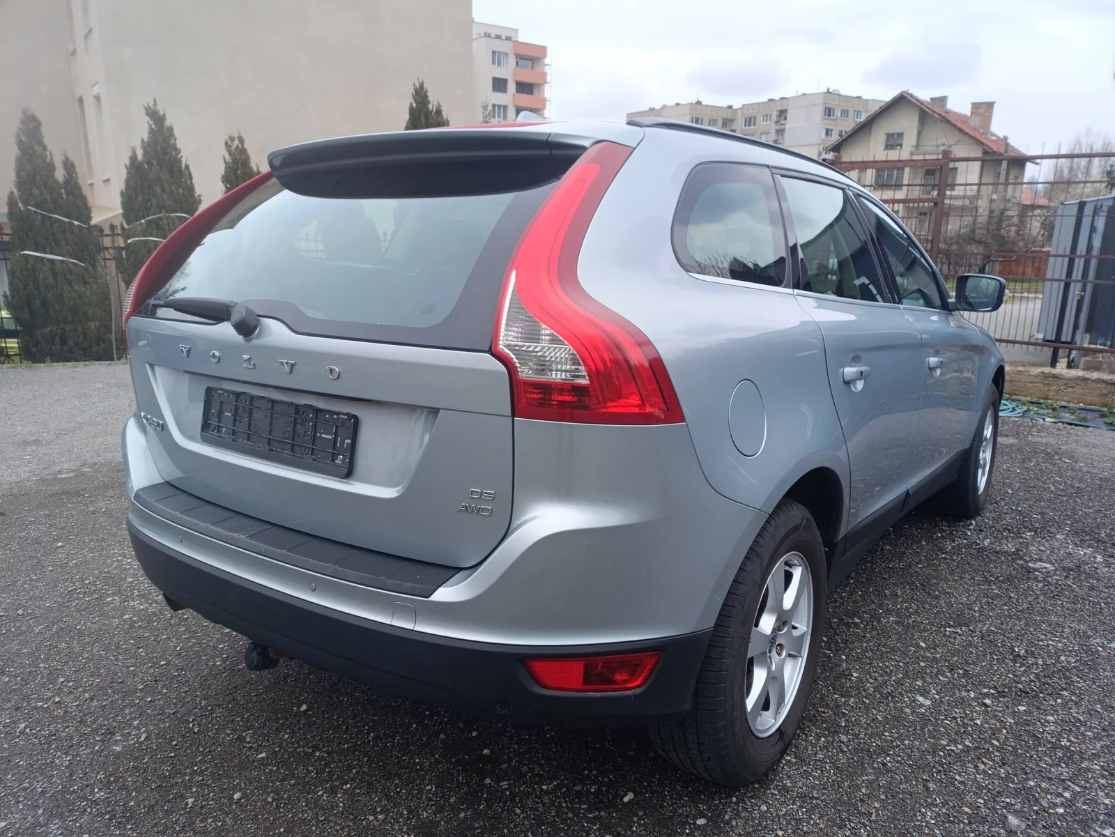 Volvo XC60 2.4d 185cv, снимка 7 - Автомобили и джипове - 53783118