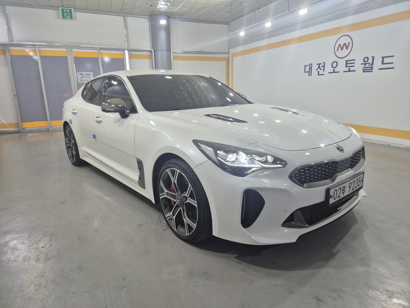 Kia Stinger 3.3T AWD GT autogeorge.com | Mobile.bg � ����������� 3