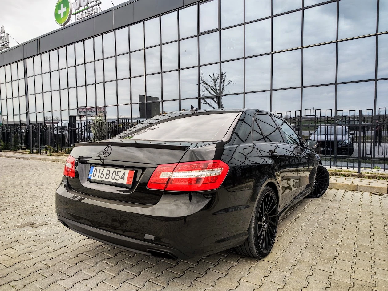 Mercedes-Benz E 350 * AMG* TV* FULL, снимка 4 - Автомобили и джипове - 53905841