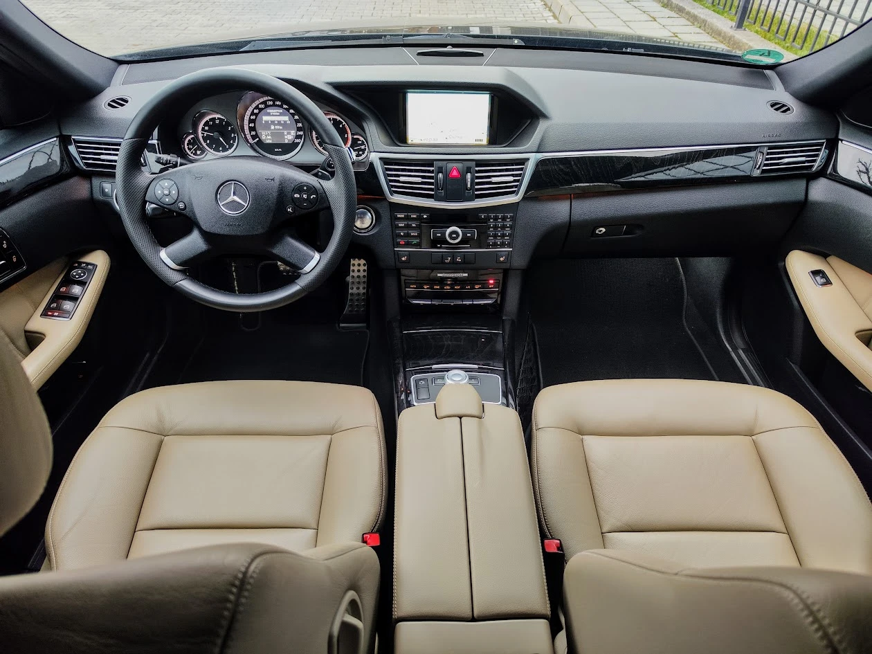 Mercedes-Benz E 350 * AMG* TV* FULL, снимка 14 - Автомобили и джипове - 53905841