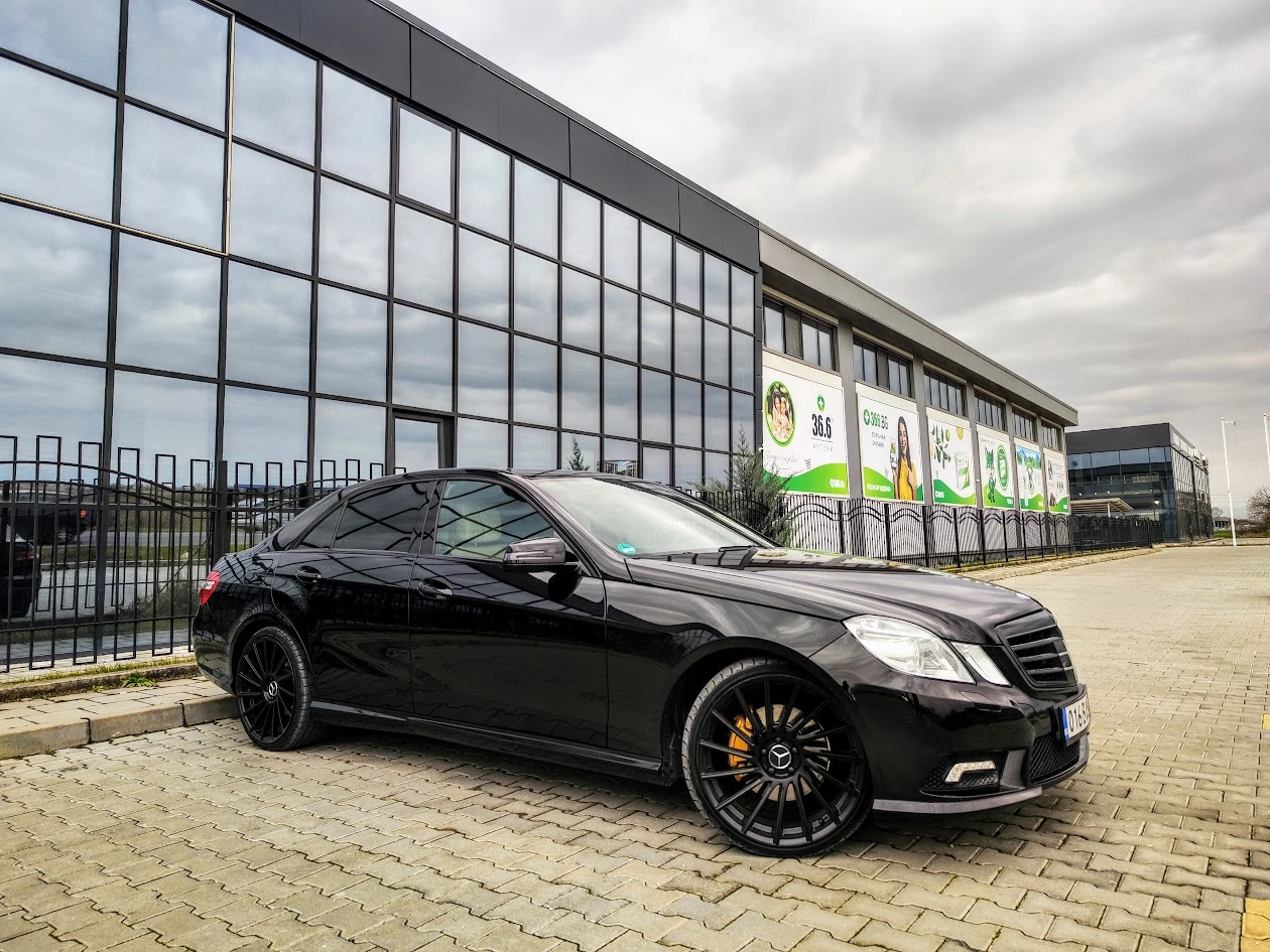 Mercedes-Benz E 350 * AMG* TV* FULL, снимка 3 - Автомобили и джипове - 53905841