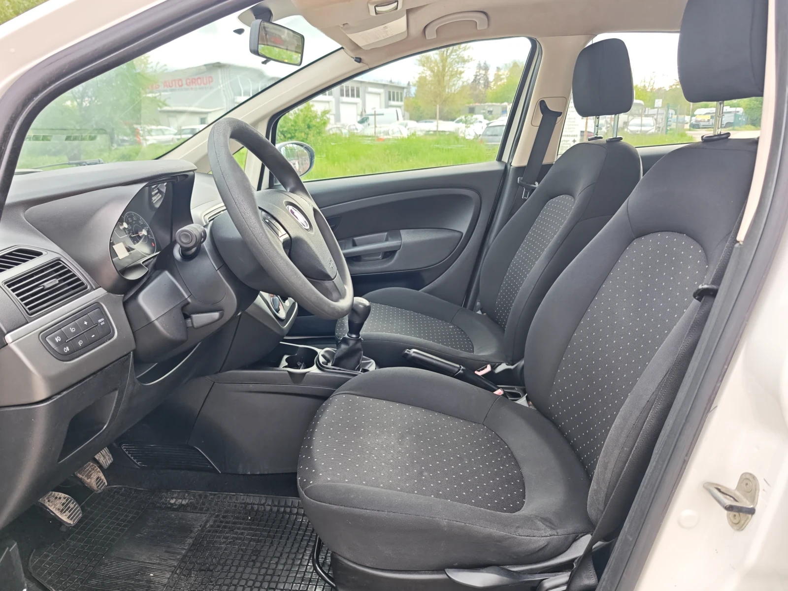 Fiat Punto 1.3JTD, снимка 10 - Автомобили и джипове - 54490353