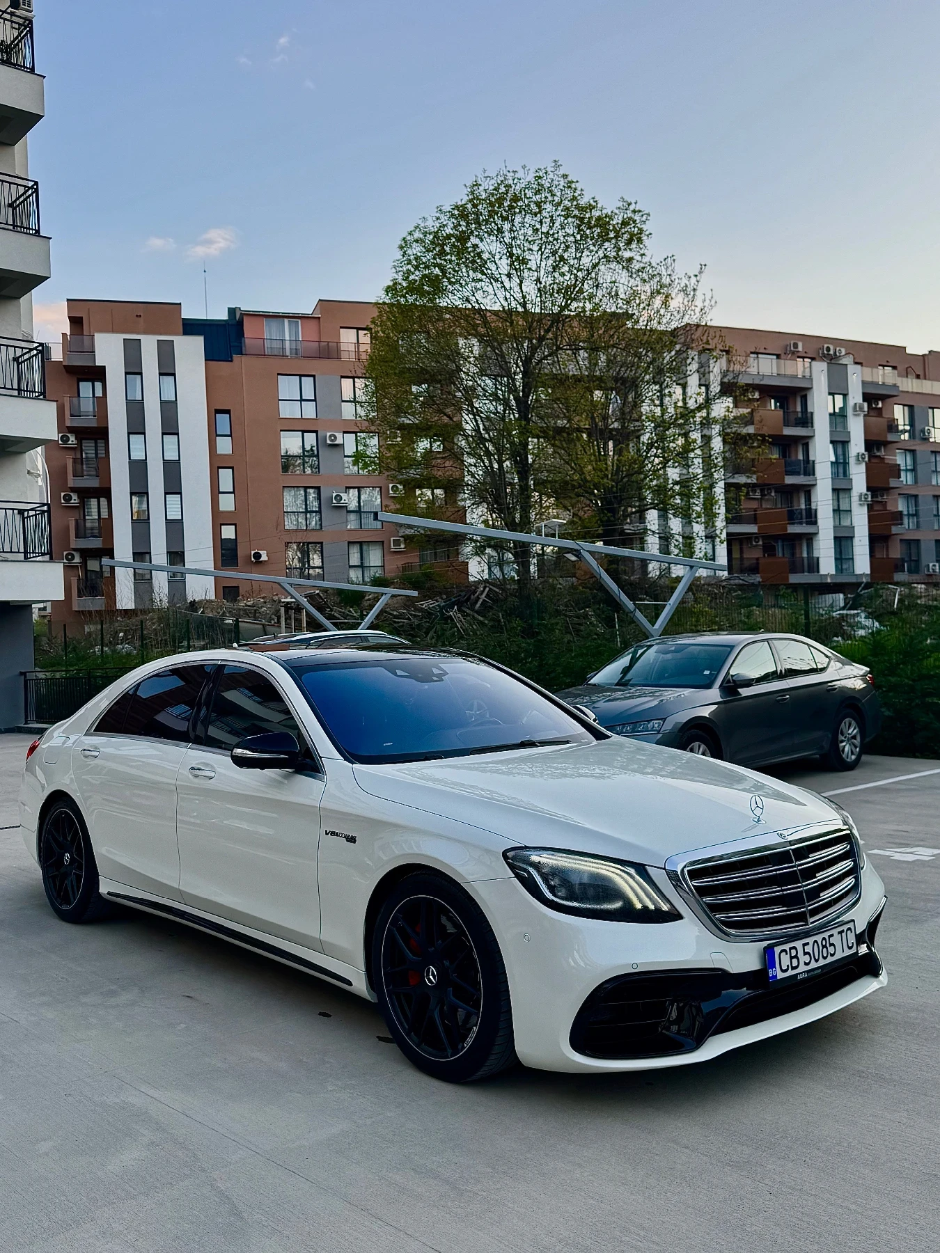Mercedes-Benz S 63 AMG BURM* 4D* 3XTV* HEADUP* 3XБЯЛА ПЕРЛА* МАСАЖ* DISTR, снимка 4 - Автомобили и джипове - 54513452