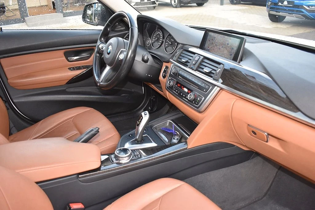 BMW 320 Luxury , снимка 6 - Автомобили и джипове - 54533662