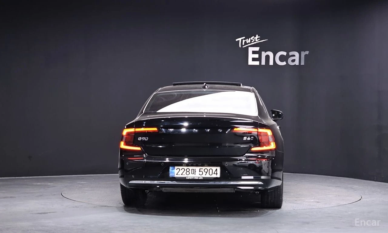 Volvo S90 T6* AWD* ULTIMATE* ОБДУХВАНЕ* ХЕДЪП* 360КАМЕРА* , снимка 4 - Автомобили и джипове - 54808338