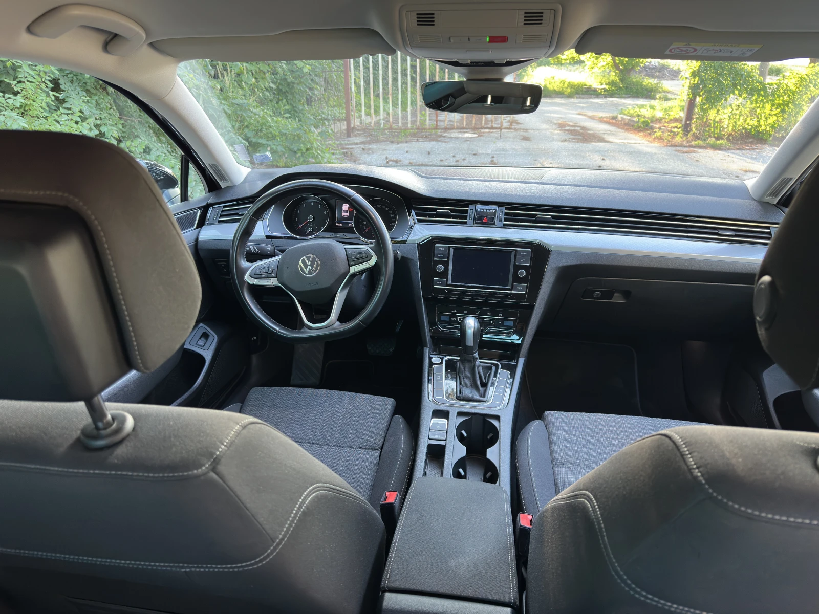VW Passat 1, 5 TSI DSG, снимка 8 - Автомобили и джипове - 54995675