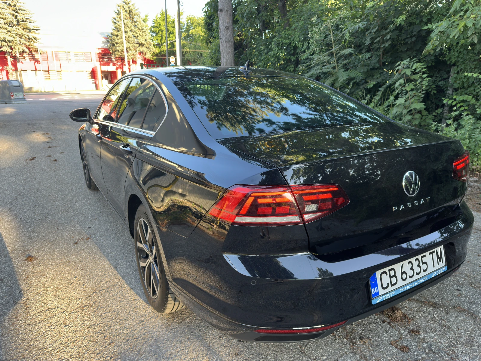 VW Passat 1, 5 TSI DSG, снимка 15 - Автомобили и джипове - 54995675