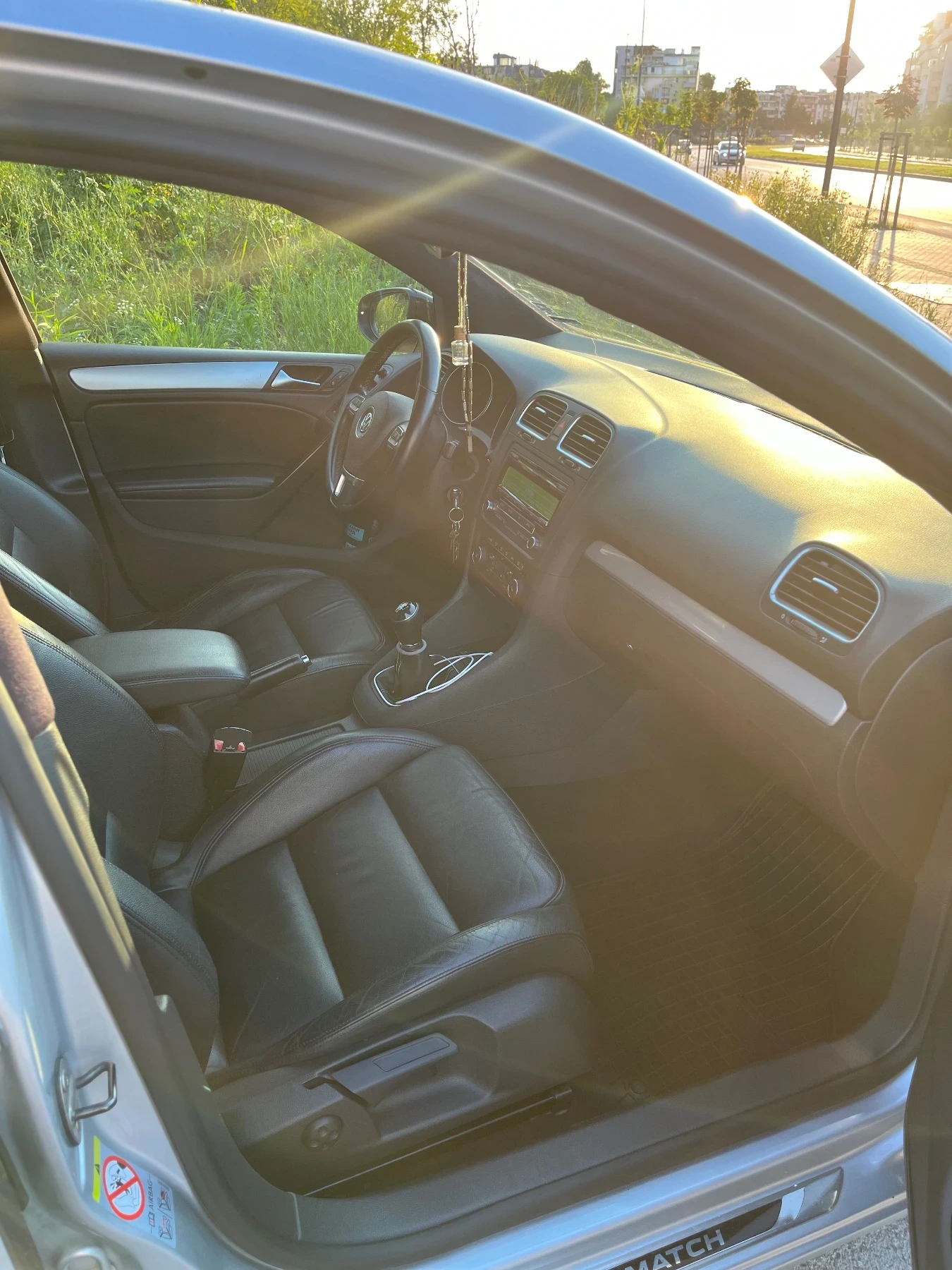 VW Golf 1.6TDI, снимка 10 - Автомобили и джипове - 55017852