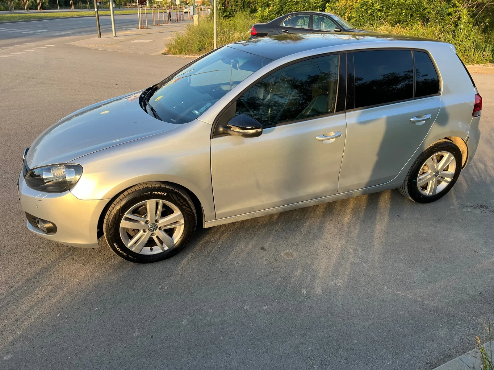 VW Golf 1.6TDI, снимка 2 - Автомобили и джипове - 55017852