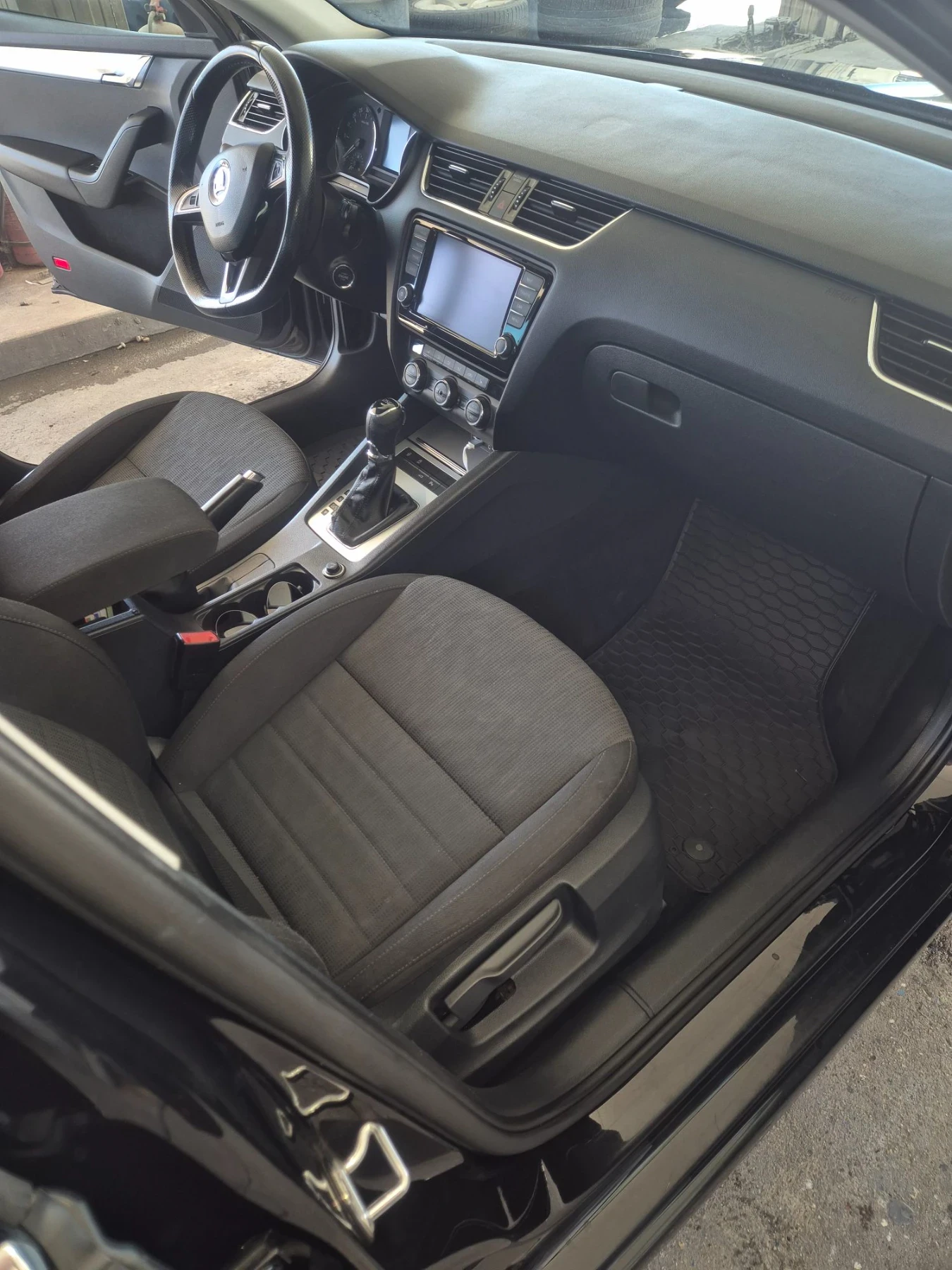 Skoda Octavia 1.6 TDI 110HP  | Mobile.bg � ����������� 11