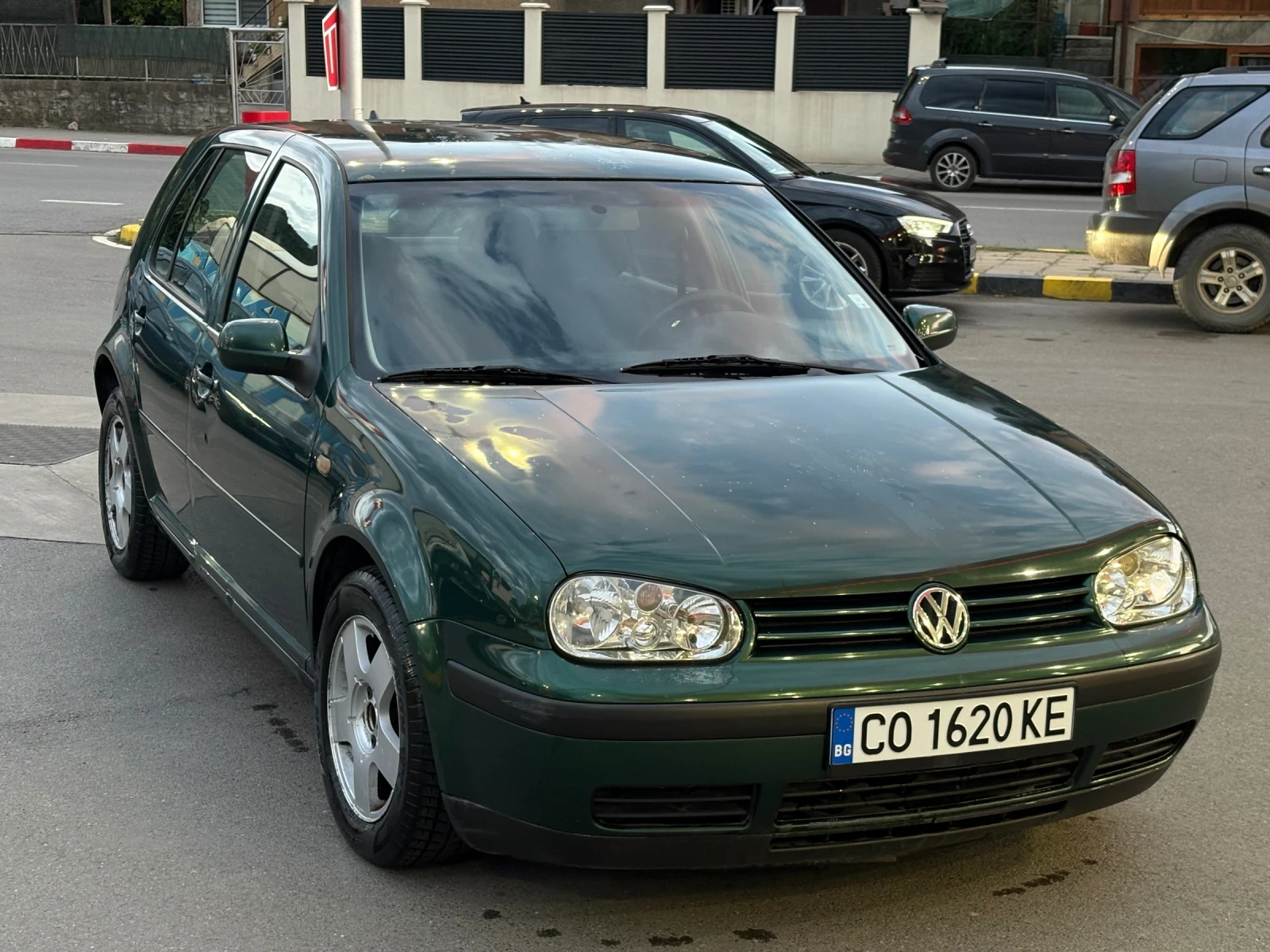 VW Golf, снимка 2 - Автомобили и джипове - 55420244