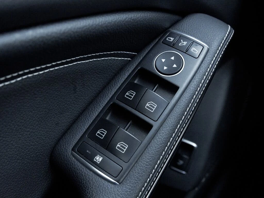 Mercedes-Benz CLA * AWD* KEYLESS* Camera* ПОДГРЕВ* , снимка 15 - Автомобили и джипове - 55586060