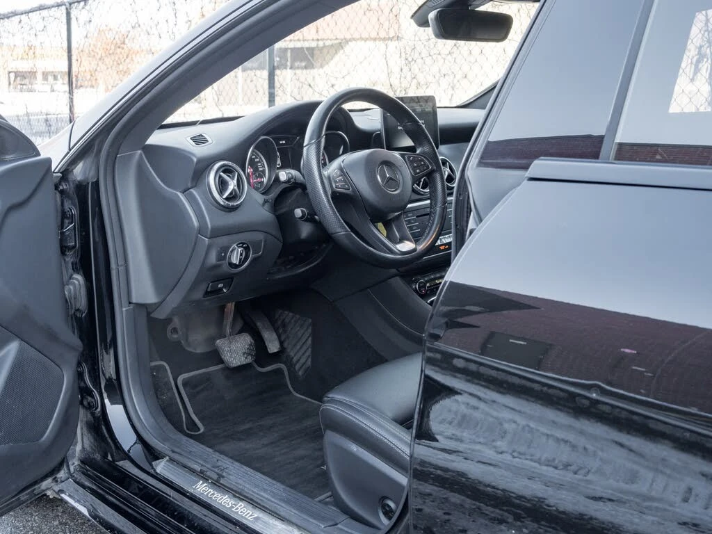 Mercedes-Benz CLA * AWD* KEYLESS* Camera* ПОДГРЕВ* , снимка 8 - Автомобили и джипове - 55586060