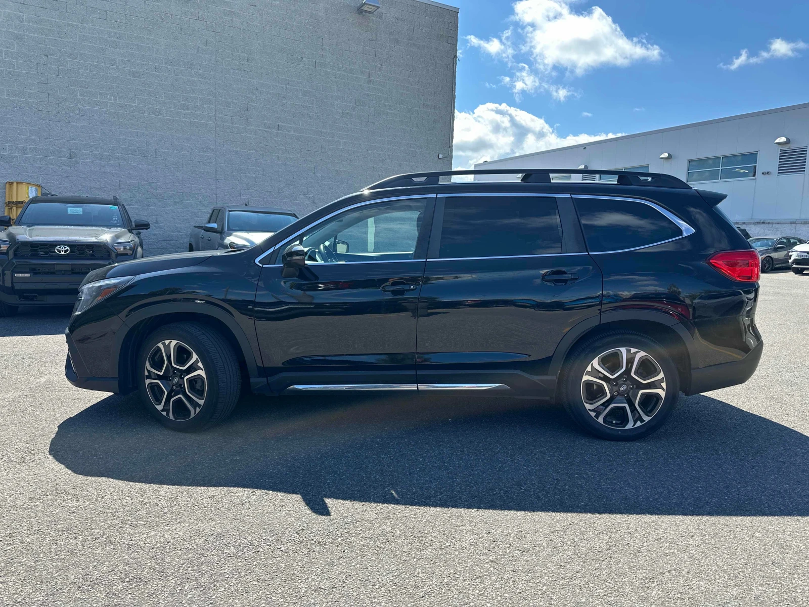 Subaru Ascent * Limited * АВТОКРЕДИТ БЕЗ ПЪРВОНАЧАЛНА ВНОСКА* , снимка 2 - Автомобили и джипове - 55976531