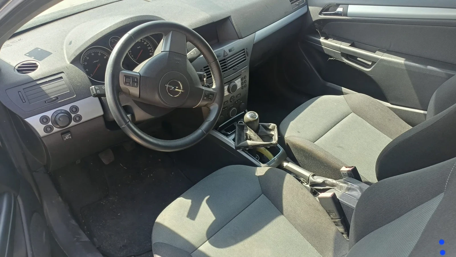Opel Astra 1.6 GTC, снимка 4 - Автомобили и джипове - 55986966