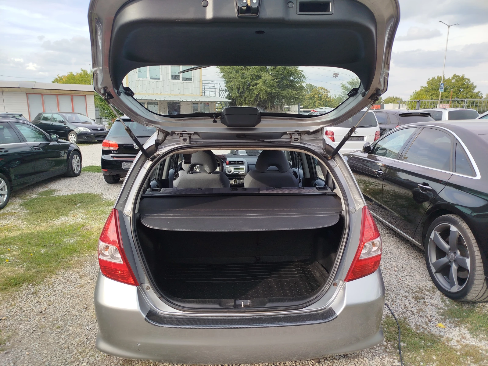 Honda Jazz 1.4-83кс.Климатроник, снимка 17 - Автомобили и джипове - 56273162