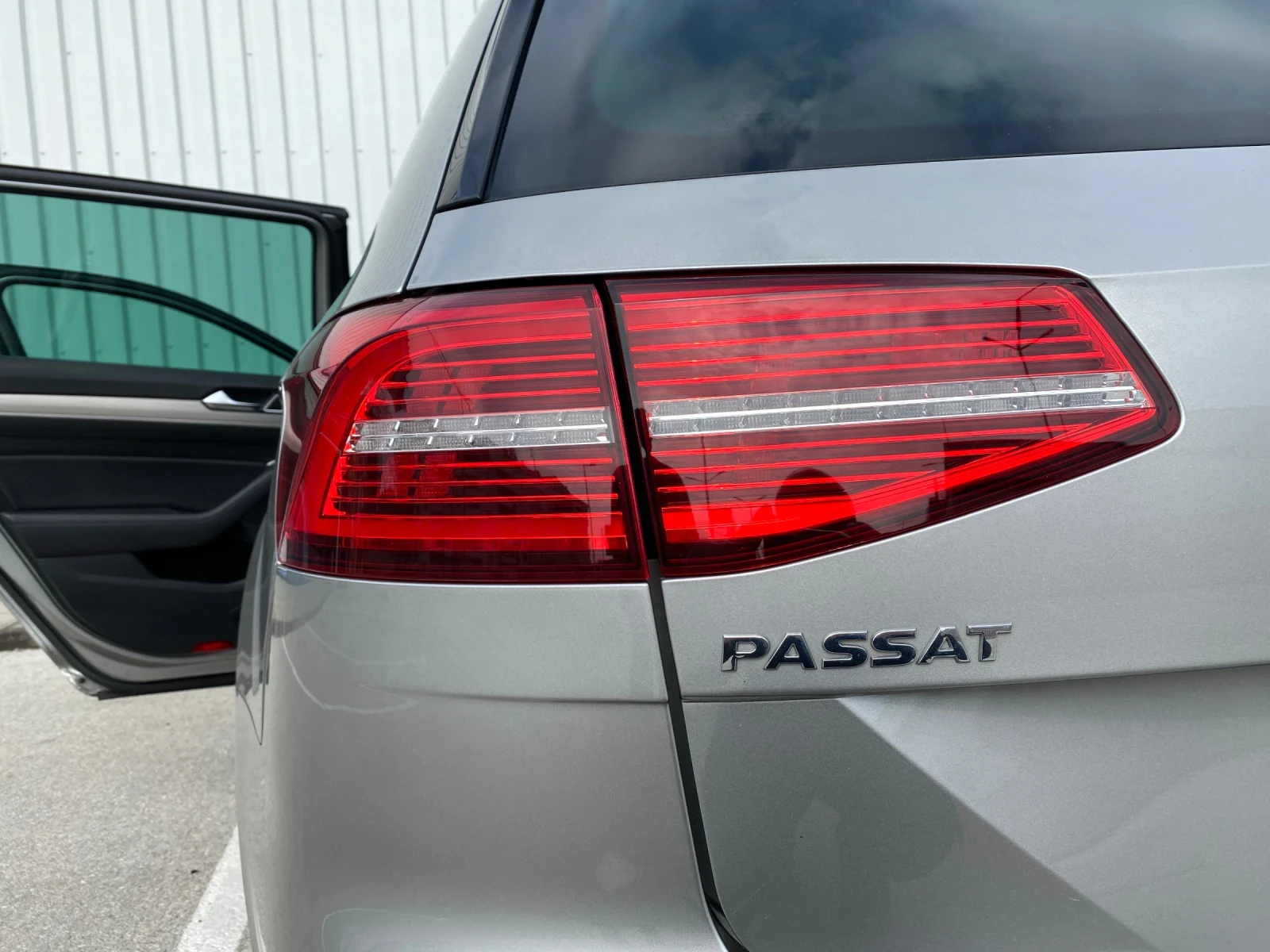 VW Passat, снимка 15 - Автомобили и джипове - 56327457
