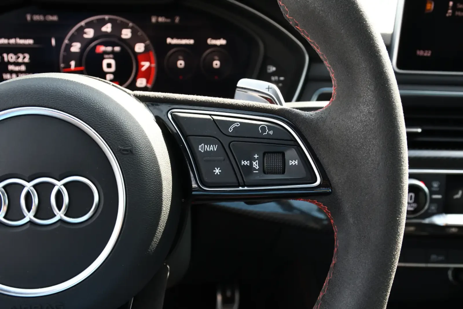 Audi Rs5 SPORTBACK * CARBON PKG* DYNAMIC+ , снимка 15 - Автомобили и джипове - 56643903