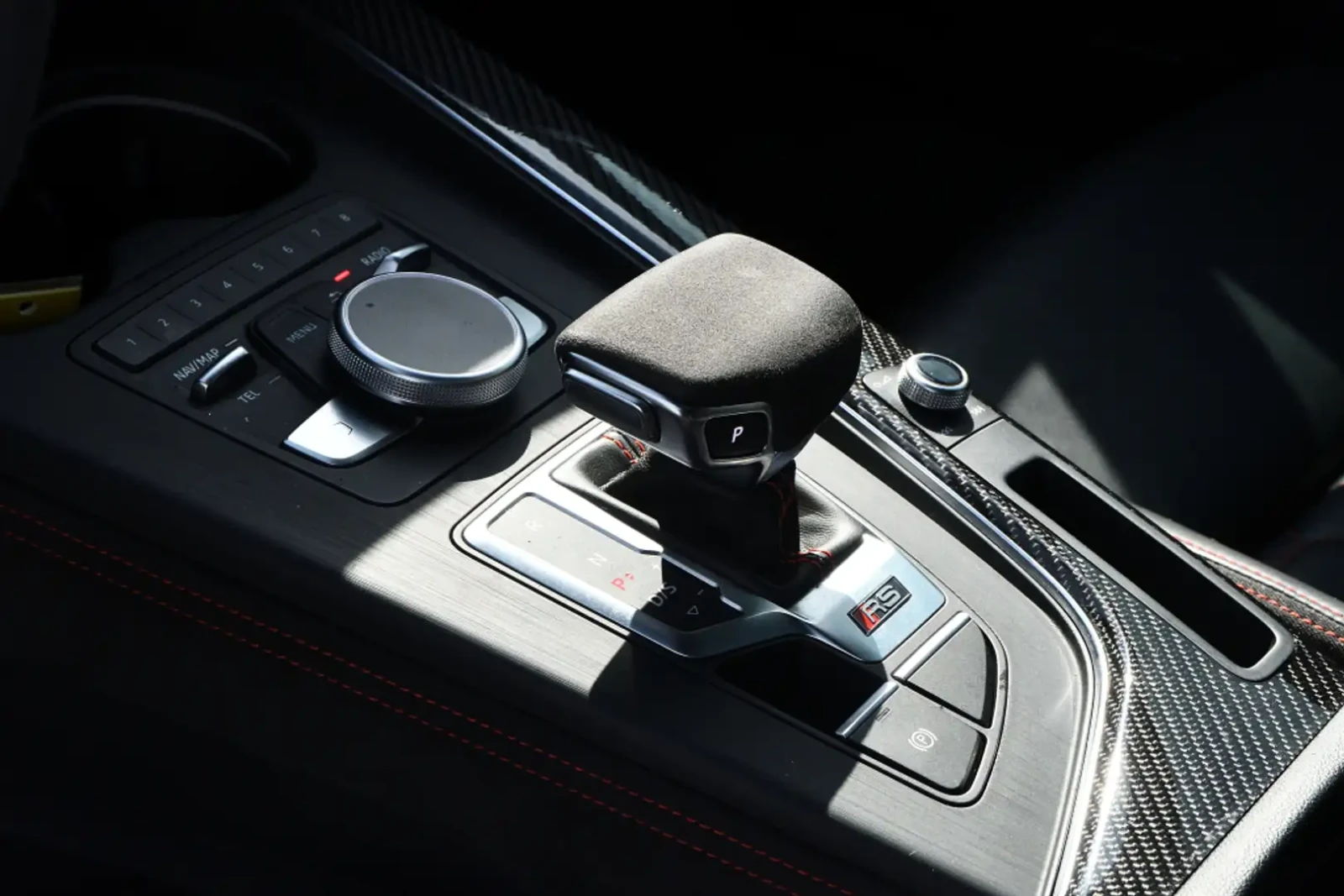 Audi Rs5 SPORTBACK * CARBON PKG* DYNAMIC+ , снимка 13 - Автомобили и джипове - 56643903