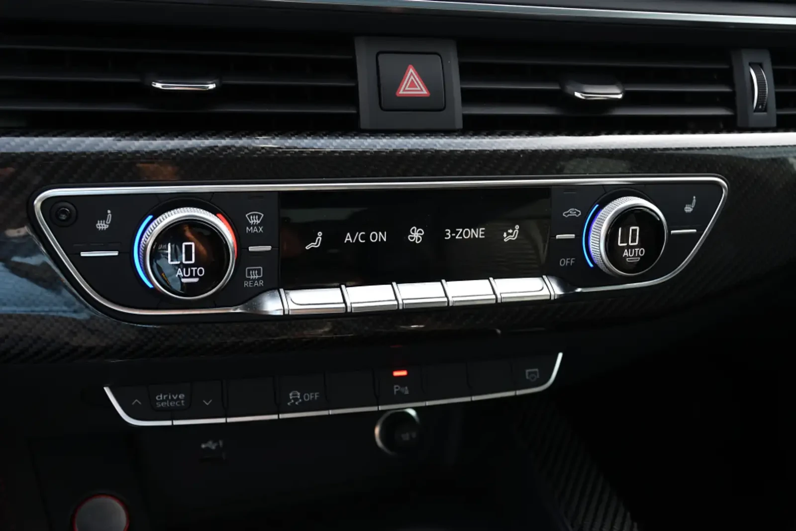 Audi Rs5 SPORTBACK * CARBON PKG* DYNAMIC+ , снимка 11 - Автомобили и джипове - 56643903