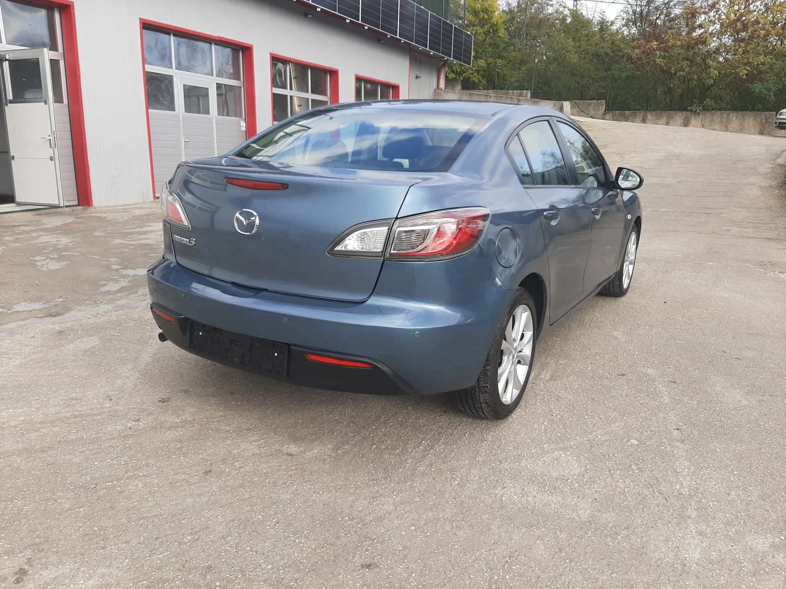 Mazda 3 1.6i 105кс, снимка 6 - Автомобили и джипове - 56741879