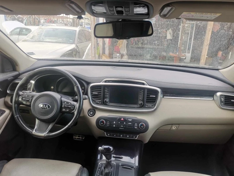 Kia Sorento 2.2CRDI, снимка 15 - Автомобили и джипове - 43162633