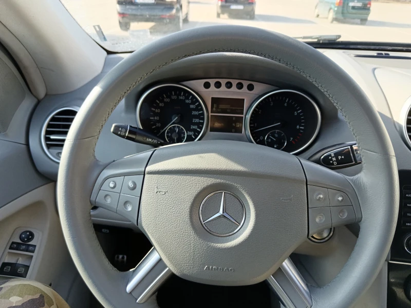 Mercedes-Benz ML 350, снимка 4 - Автомобили и джипове - 44385096