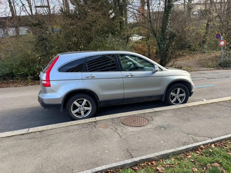 Honda Cr-v 2.0 EXECUTIVE + 4x4, снимка 4 - Автомобили и джипове - 48527557