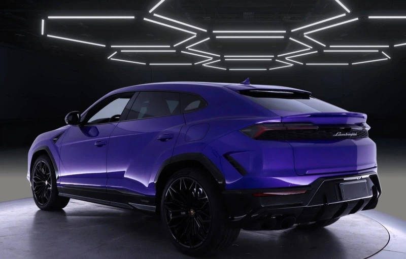 Lamborghini Urus SE/FACELIFT/PLUG-IN/CERAMIC/AD PERSONAM/PANO/HUD/, снимка 4 - Автомобили и джипове - 52398736