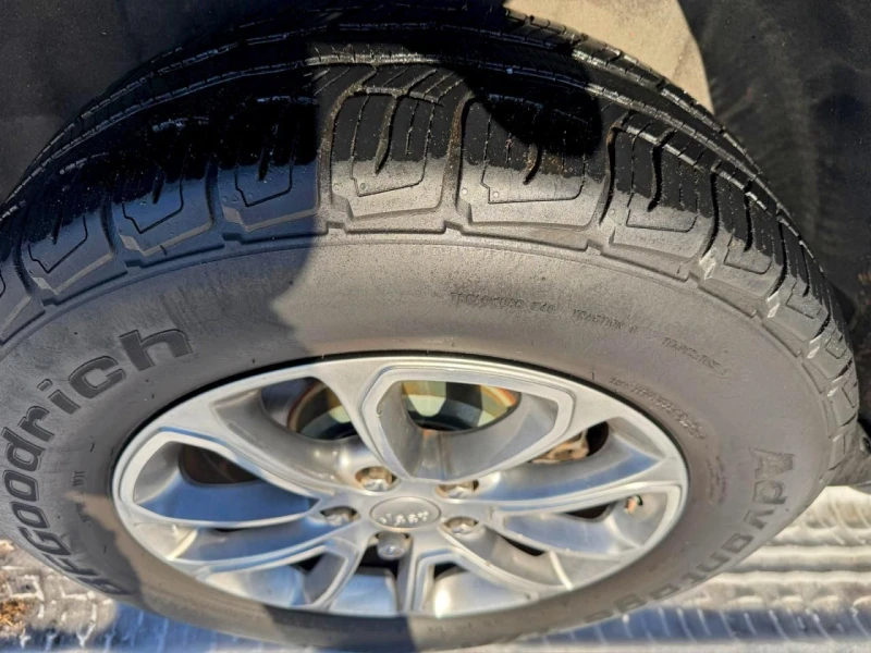 Jeep Grand cherokee, снимка 8 - Автомобили и джипове - 53034044