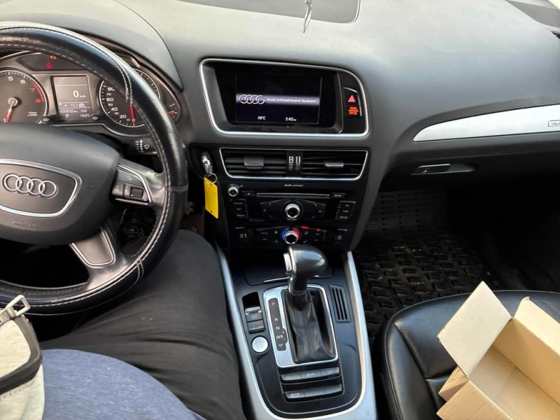Audi Q5 * 2.0T Komfort * CARFAX * ЦЕНА ДО БГ, снимка 9 - Автомобили и джипове - 53053054