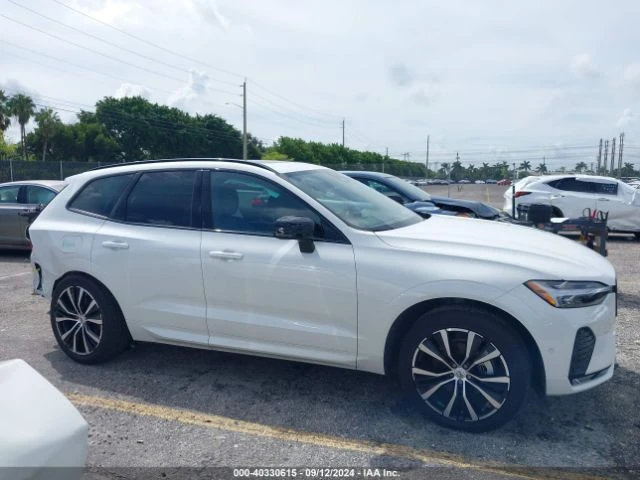 Volvo XC60 B5 PLUS DARK THEME AWD 247кс, снимка 9 - Автомобили и джипове - 47526690