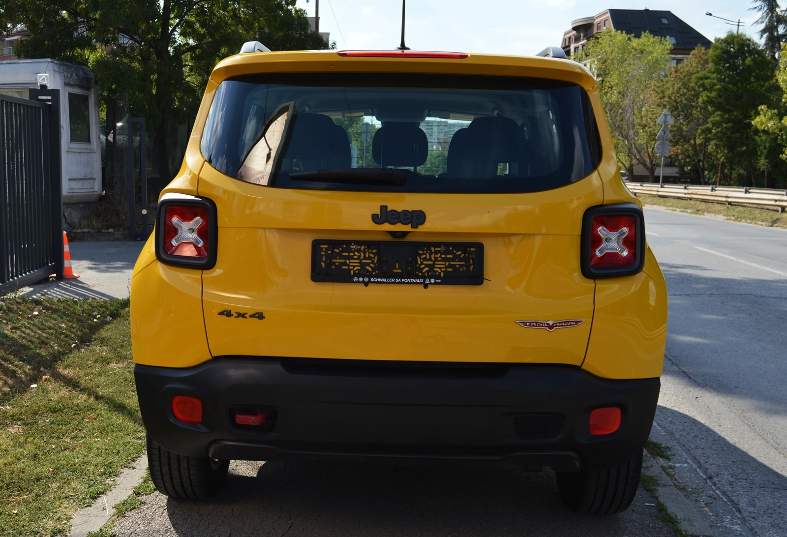 Jeep Renegade 2.4i 4X4 - TRAIL HAWK - FULL - ШВЕЙЦАРИЯ - изображение 5