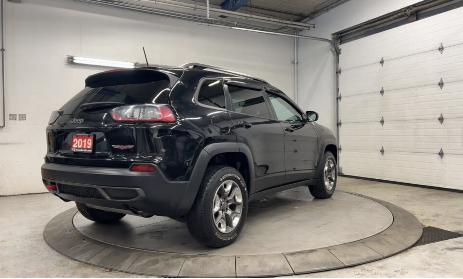 Jeep Cherokee  | Mobile.bg   7