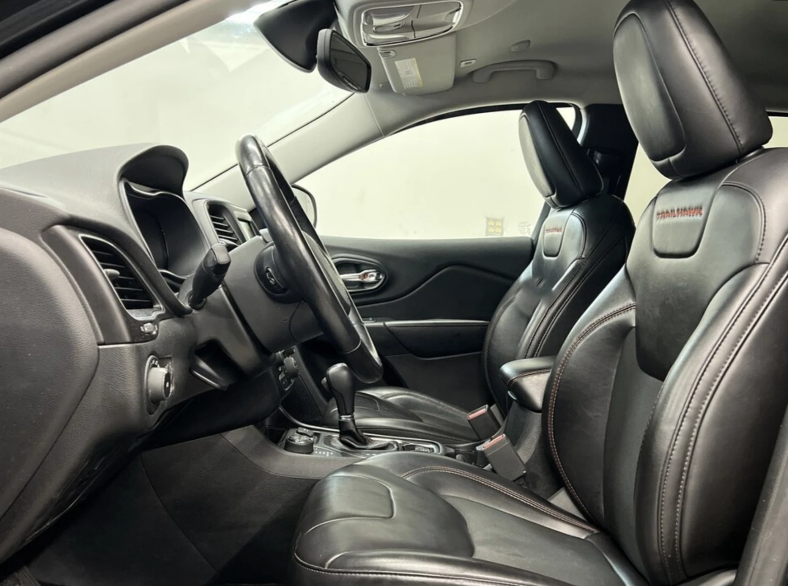 Jeep Cherokee  | Mobile.bg   13