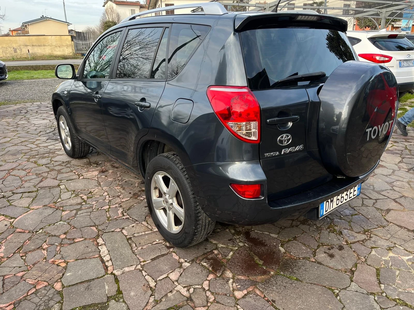 Toyota Rav4  - изображение 9