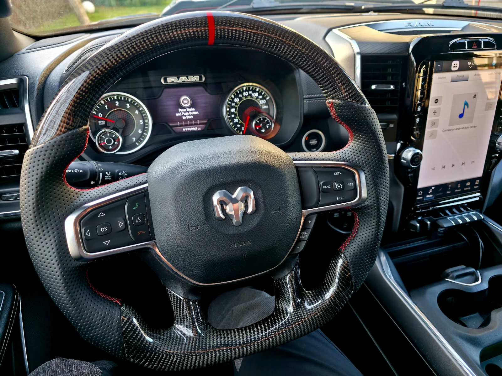 Dodge RAM 1500 LARAMIE 5.7 HEMI, снимка 11 - Автомобили и джипове - 53760874