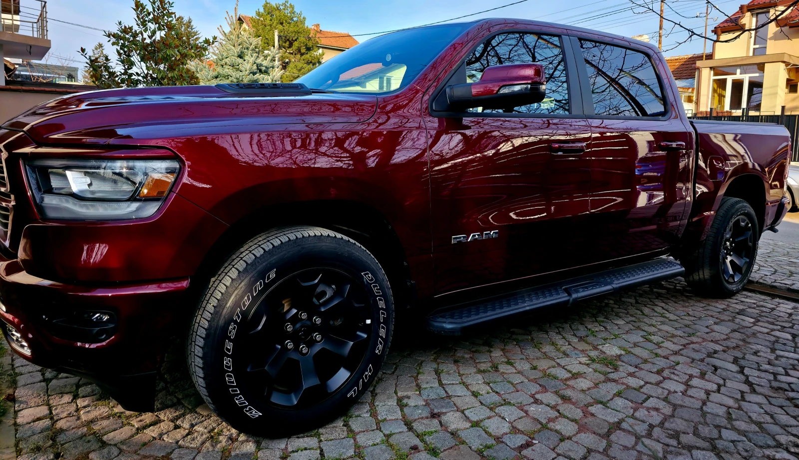 Dodge RAM 1500 LARAMIE 5.7 HEMI, снимка 2 - Автомобили и джипове - 53760874