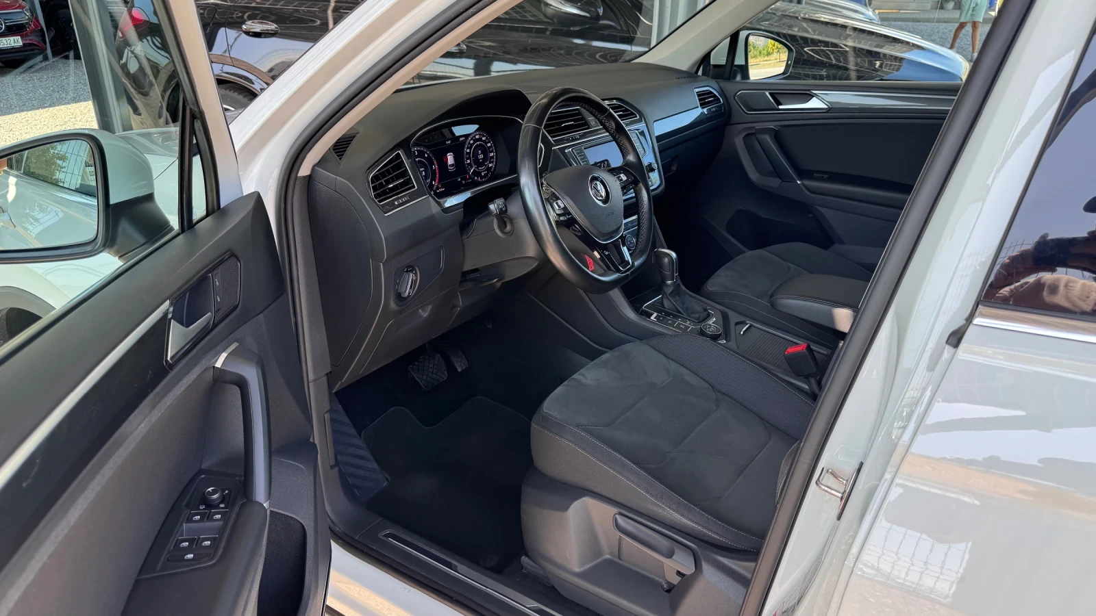 VW Tiguan 2.0TDI 4MOTION 150��* DIGITAL* MATRIX*  | Mobile.bg � ����������� 9