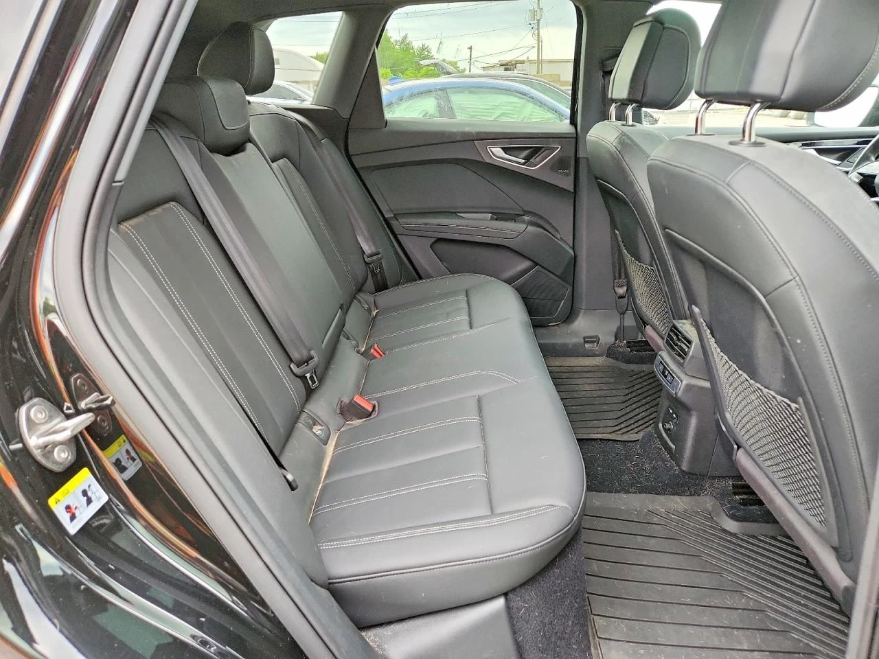 Audi Q4 E-Tron Prestige, снимка 11 - Автомобили и джипове - 55139907