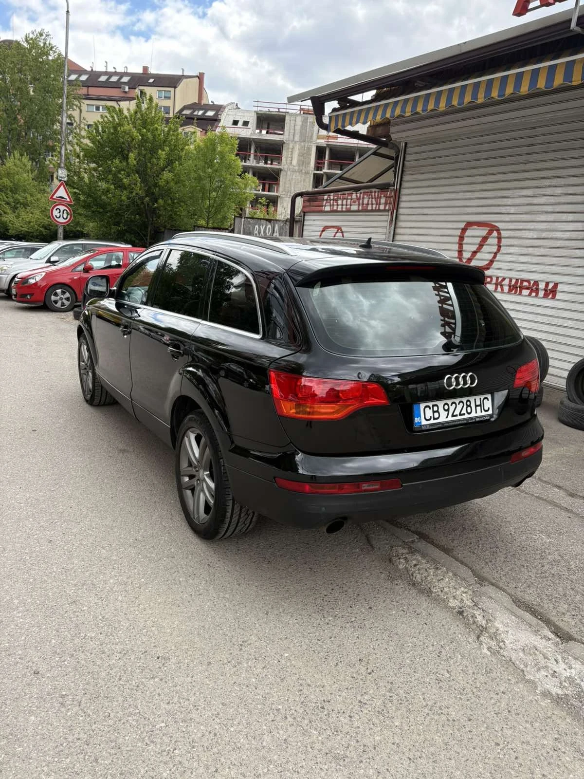Audi Q7 3.0D 4x4 Avtomat 6+ 1, снимка 7 - Автомобили и джипове - 55191017