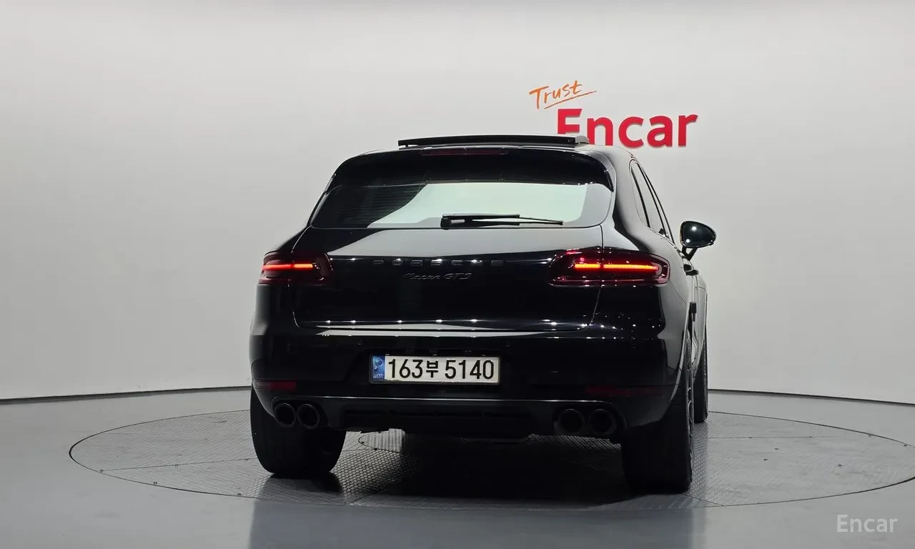 Porsche Macan GTS* ОБДУХ* DISTR* 360* ВЪЗДУШНО ОКАЧВАНЕ, снимка 4 - Автомобили и джипове - 55541442
