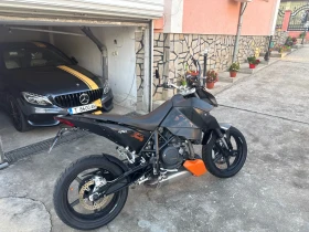 ����� �� �������� �� Ktm Duke 690