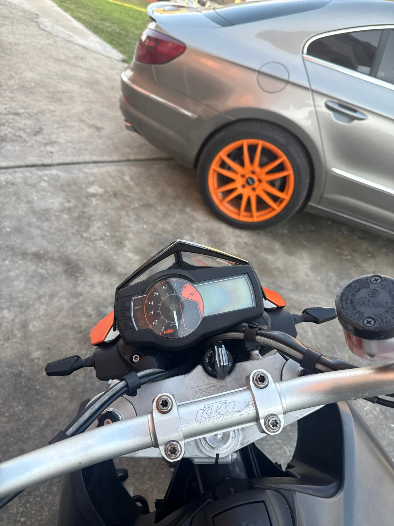 Ktm Duke 690, снимка 9 - Мотоциклети и мототехника - 56062221