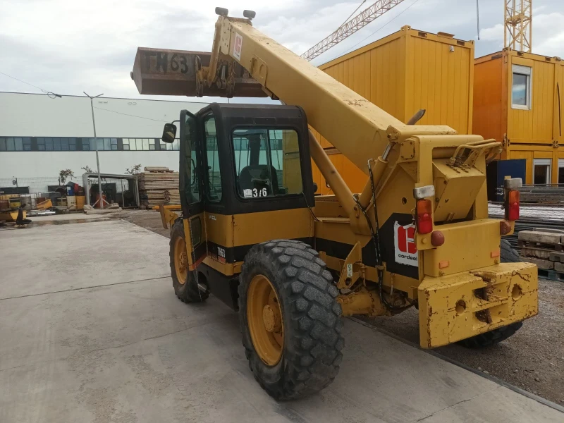 Телескопични товарачи Caterpillar TH 63, снимка 3 - Индустриална техника - 46383542