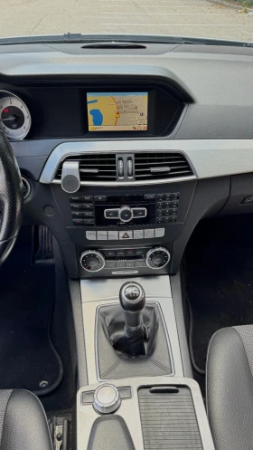 Mercedes-Benz C 220, снимка 11