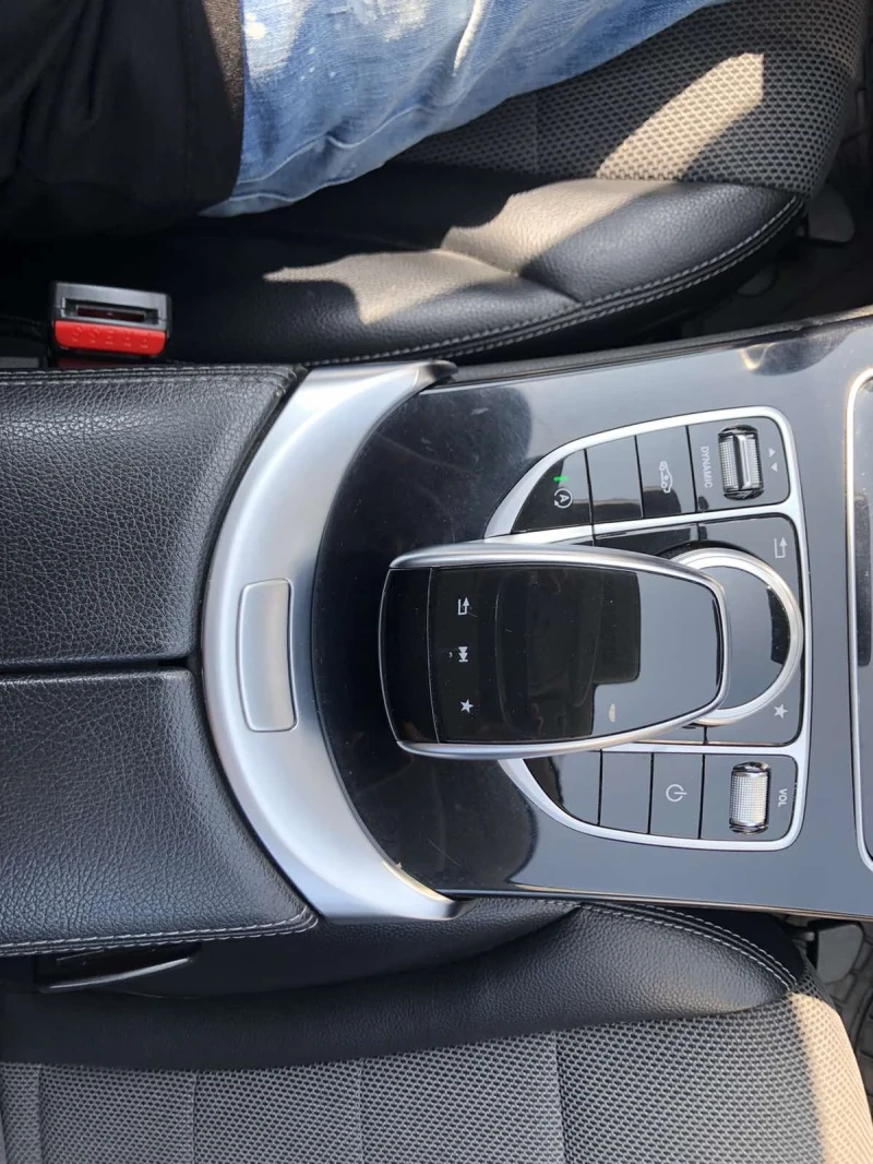 Mercedes-Benz C 220 AMG 9Gtronic 4Matic, снимка 10 - Автомобили и джипове - 38325202