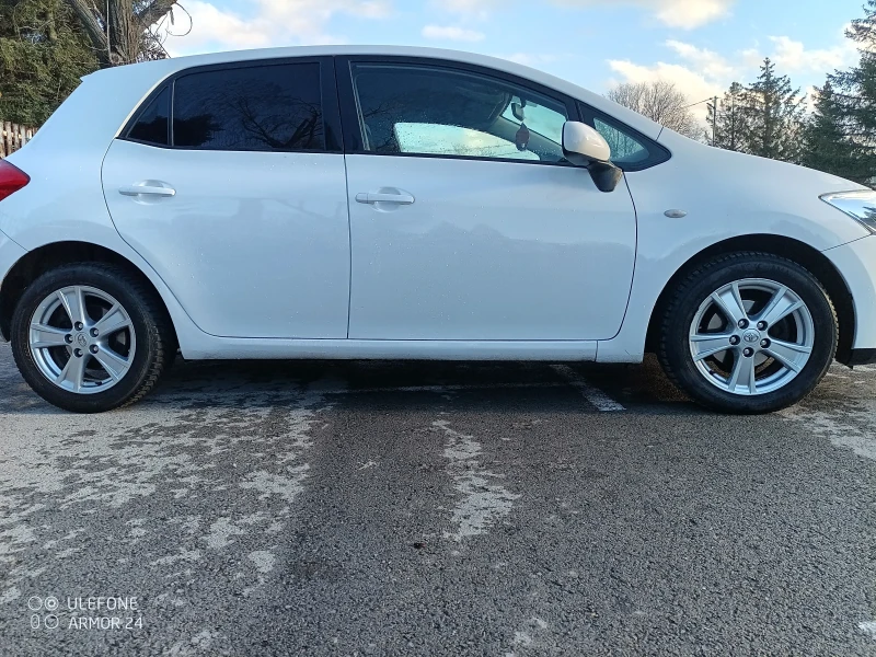 Toyota Auris 1.4 D-4D, снимка 1 - Автомобили и джипове - 46390479